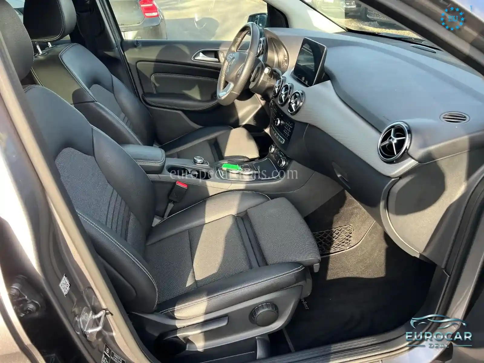 Mercedes-Benz B 220