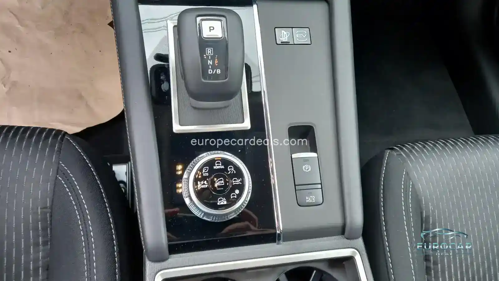 Mitsubishi Plug-in Hybrid Outlander
