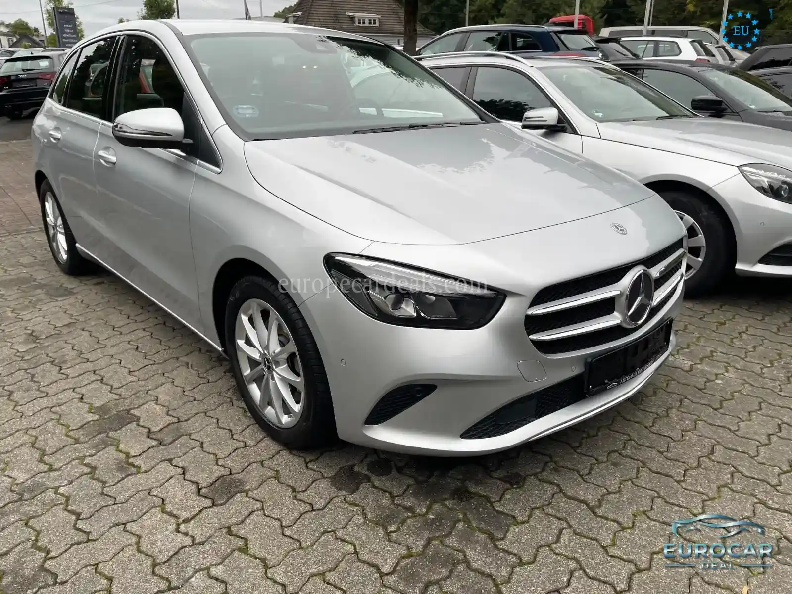 Mercedes-Benz B 220