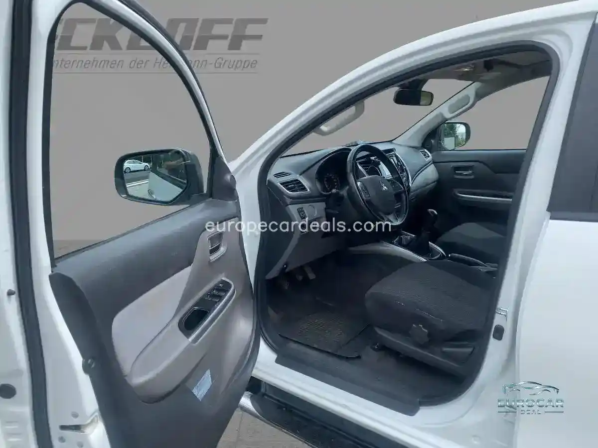 Mitsubishi L200