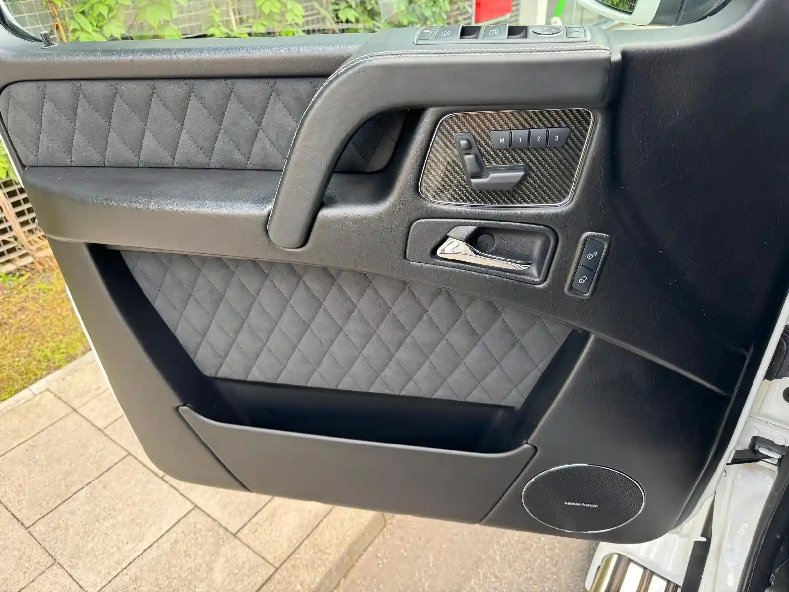 Mercedes-Benz G 500