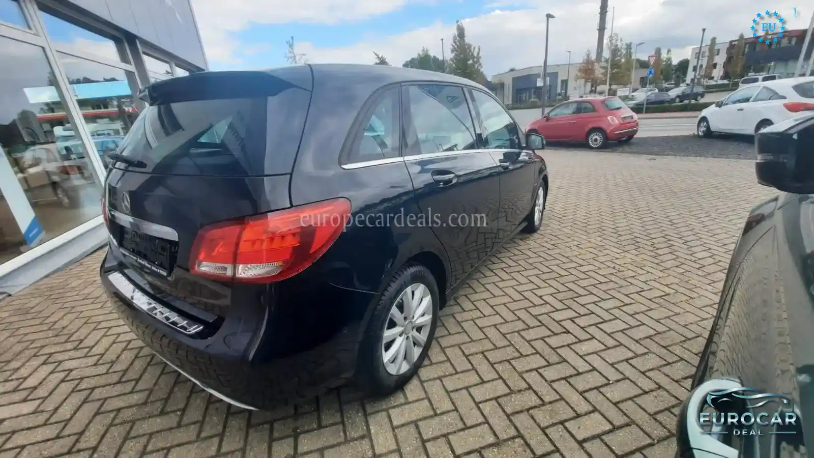Mercedes-Benz B 180