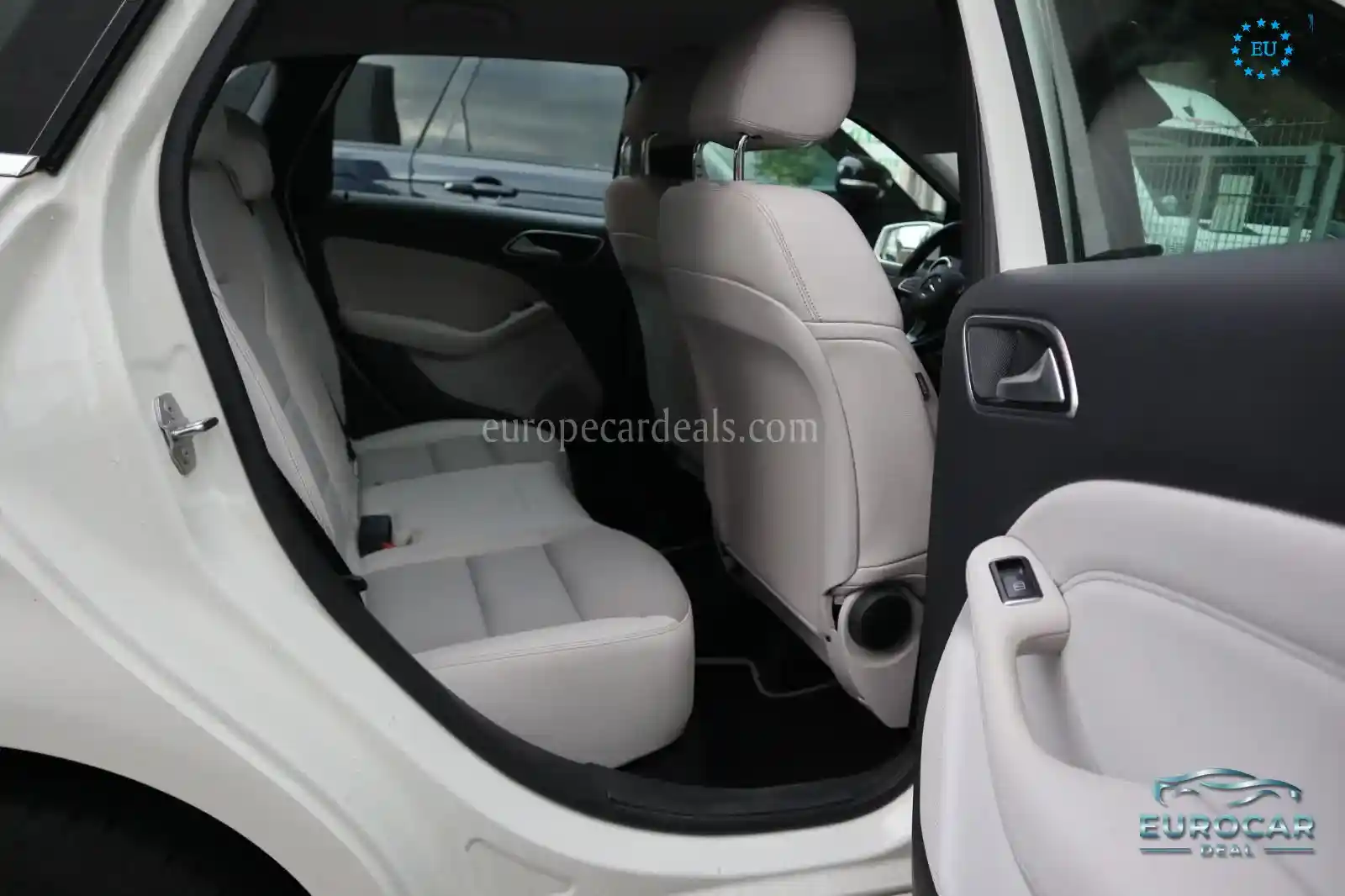 Mercedes-Benz B 220