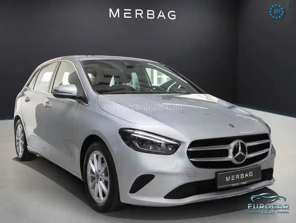 Mercedes-Benz B 180