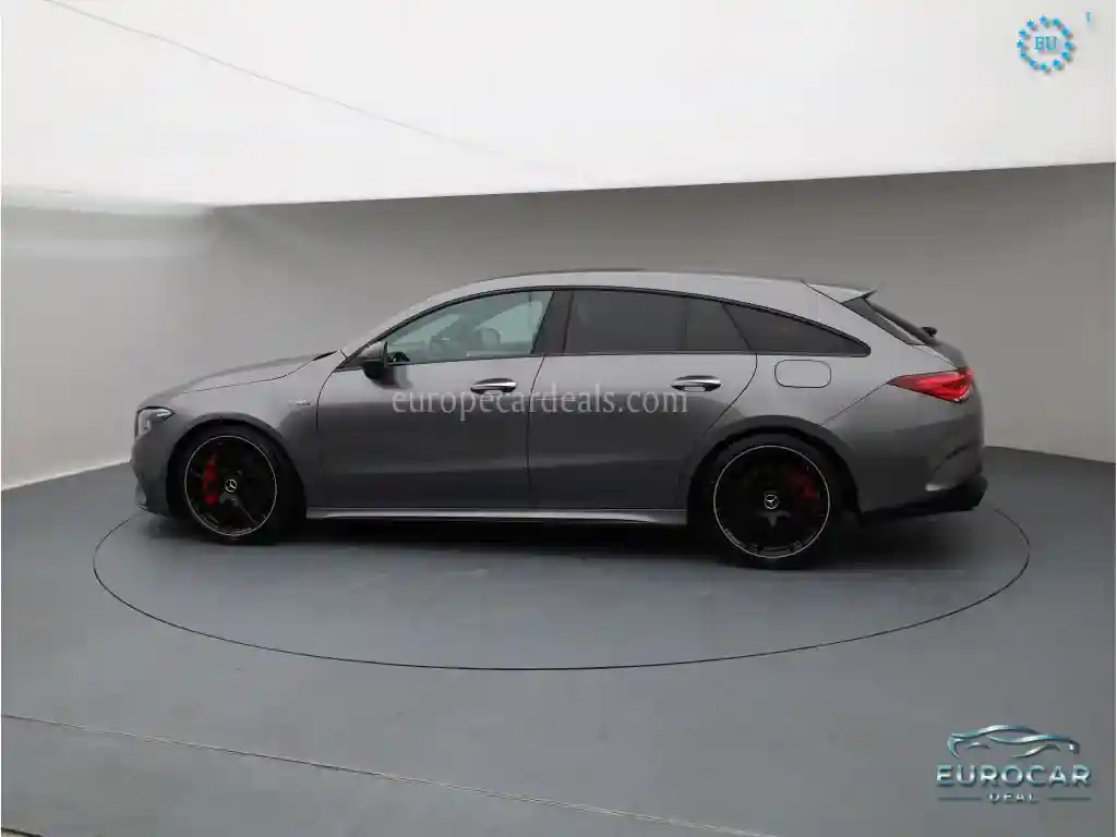 Mercedes-Benz CLA 45 AMG Shooting Brake