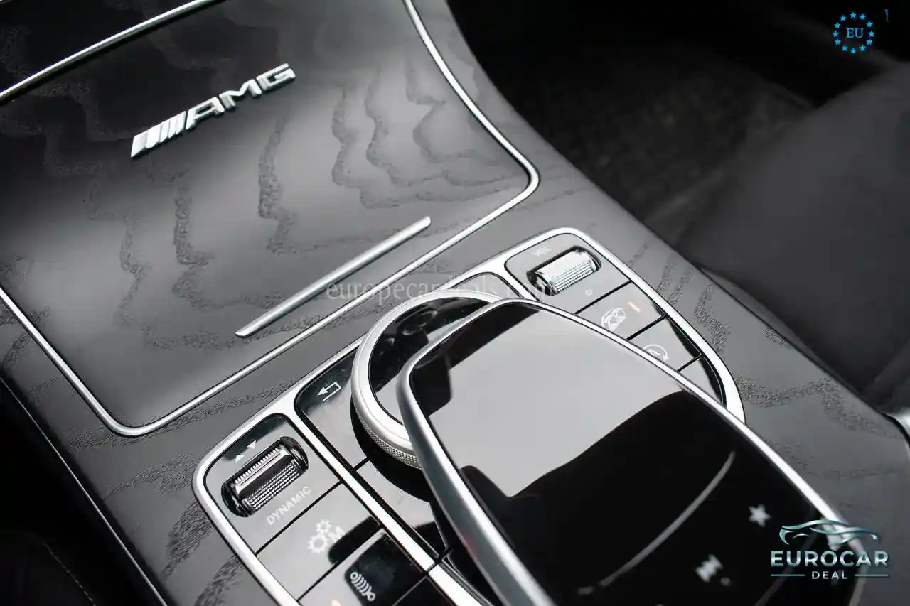 Mercedes-Benz C 63 AMG
