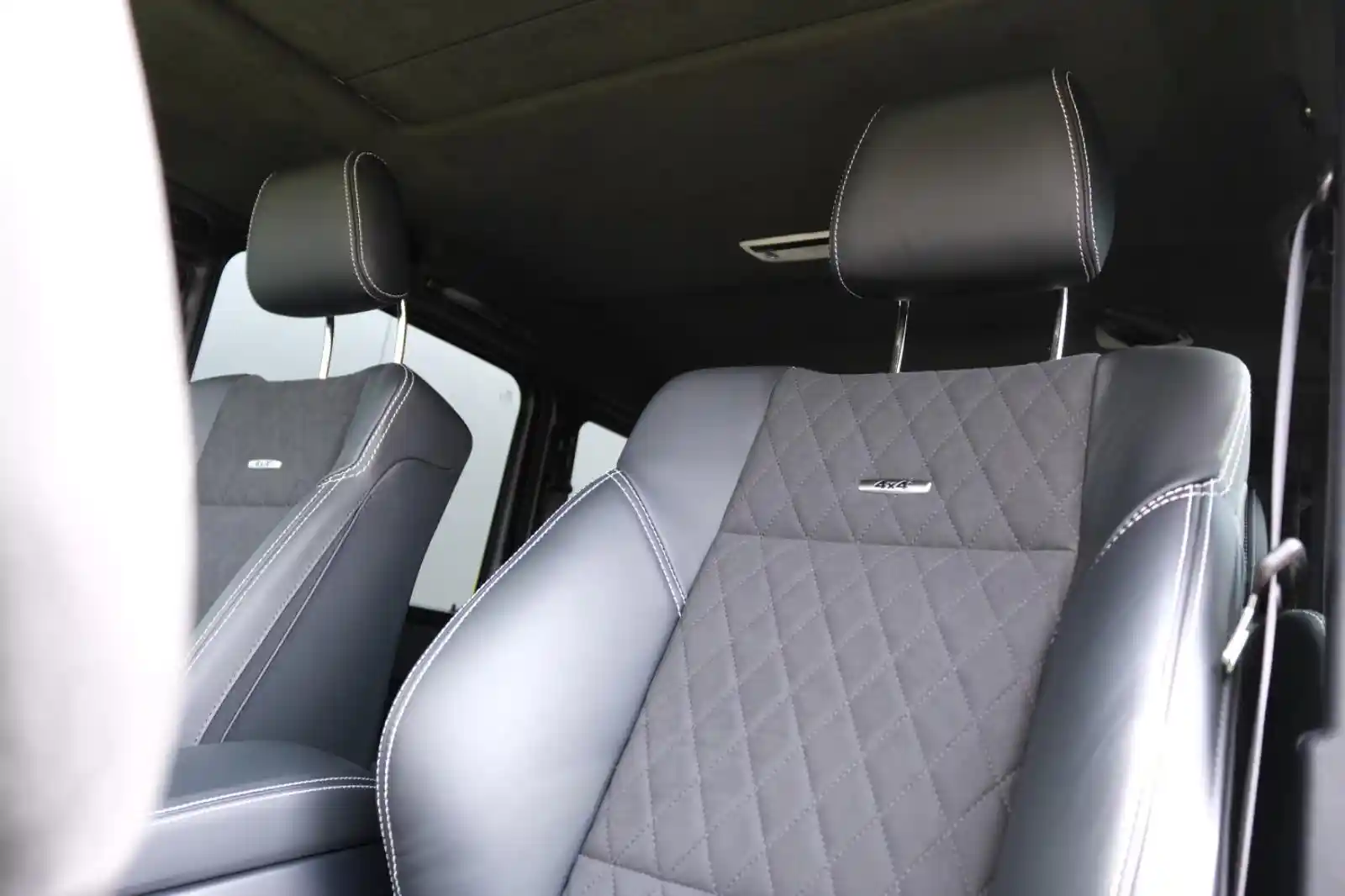 Mercedes-Benz G 500