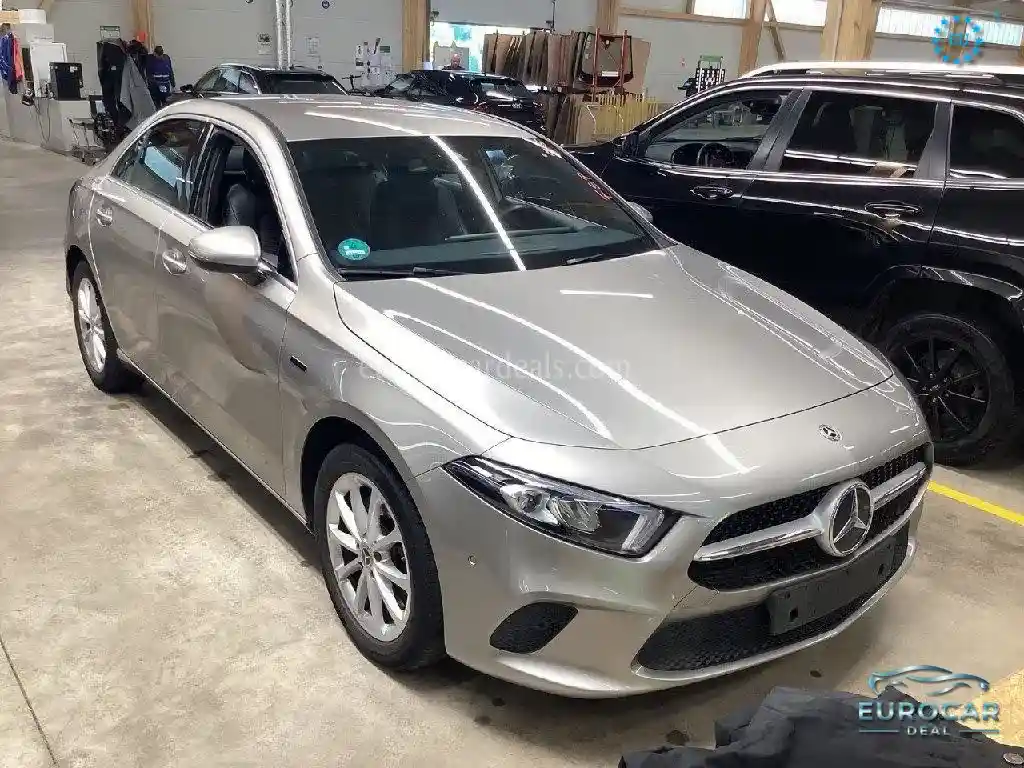 Mercedes-Benz A 250