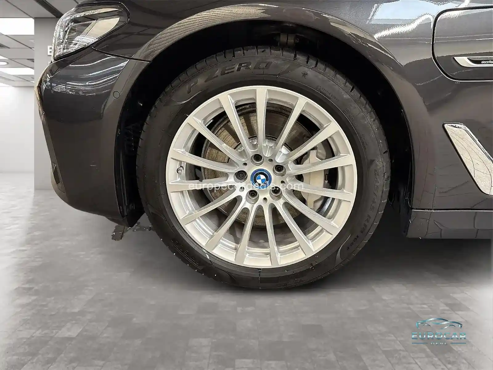 BMW 530
