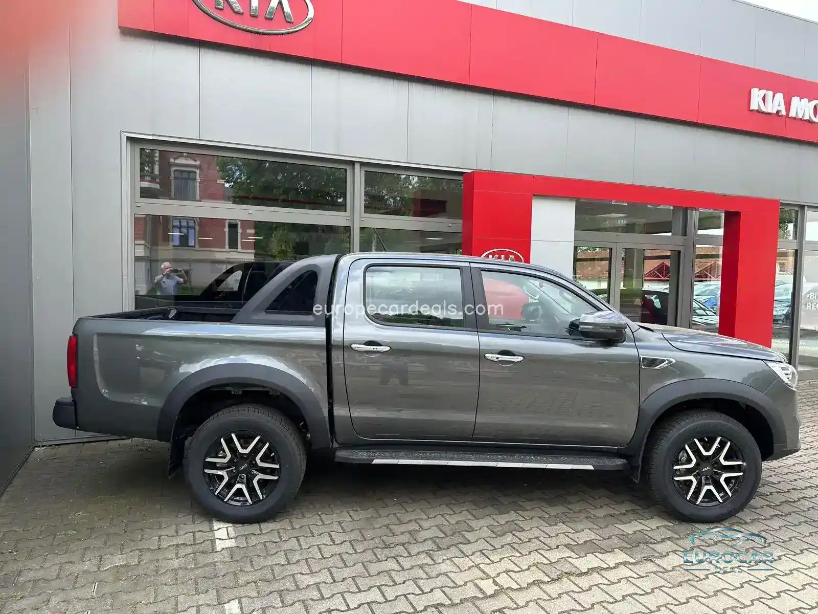 JAC 8 Pro