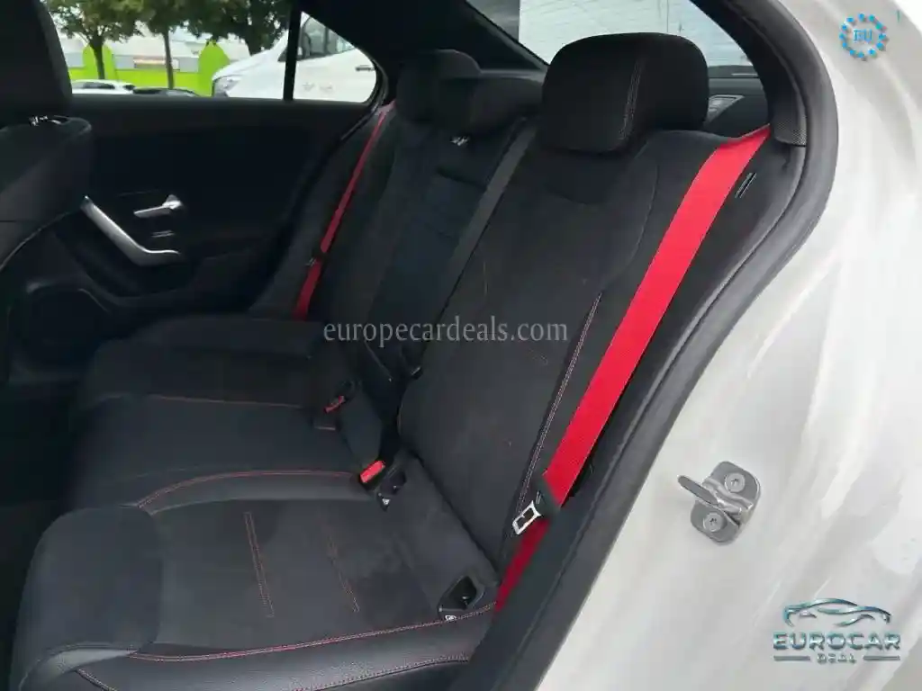 Mercedes-Benz A 35 AMG