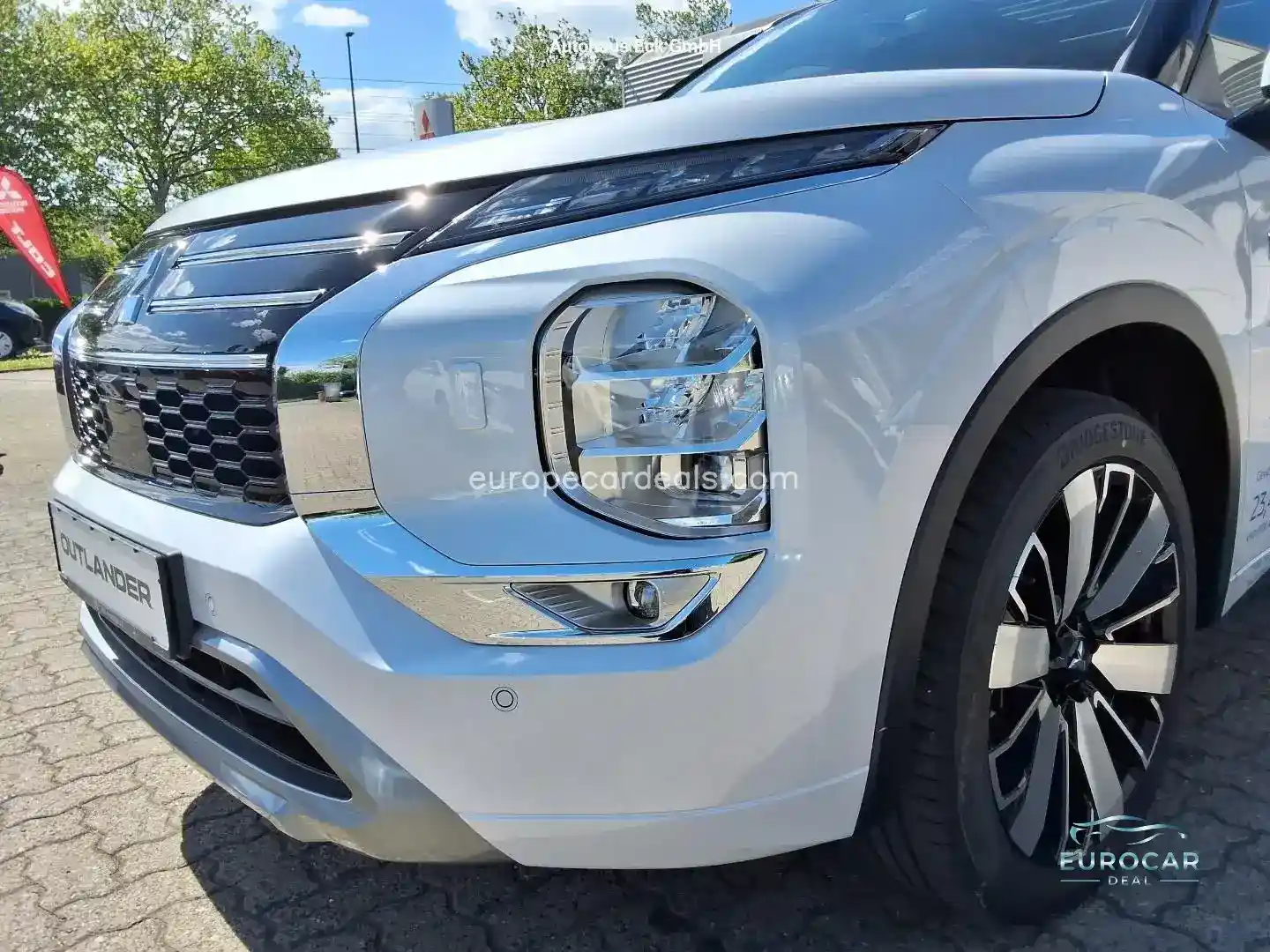 Mitsubishi Plug-in Hybrid Outlander
