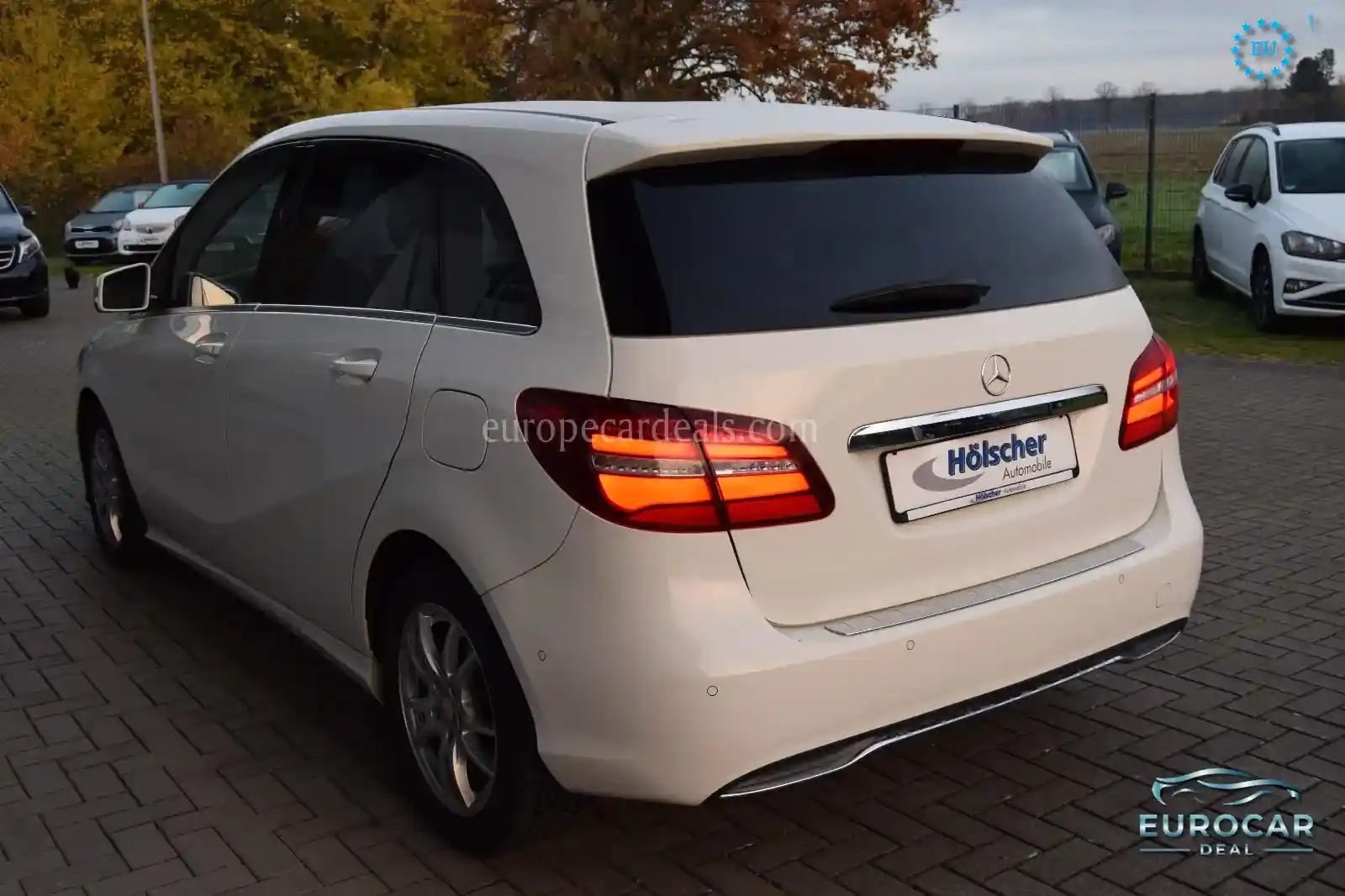 Mercedes-Benz B 180