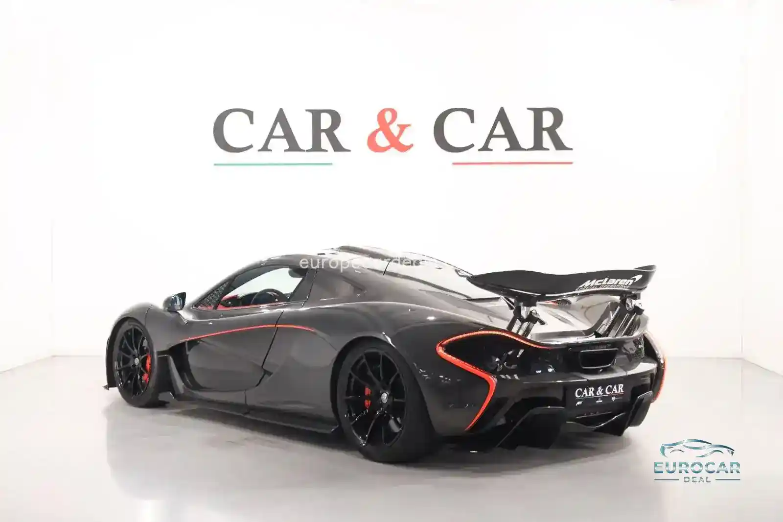 McLaren P1