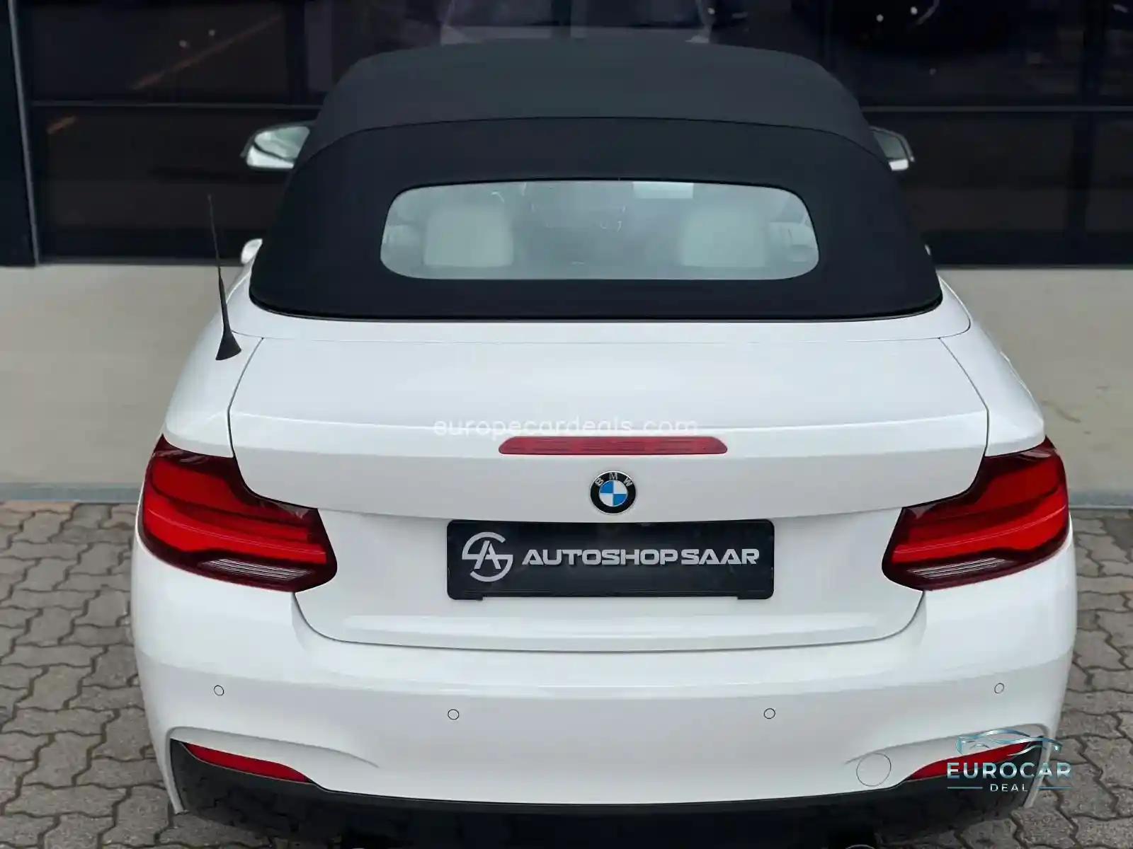 BMW M240i