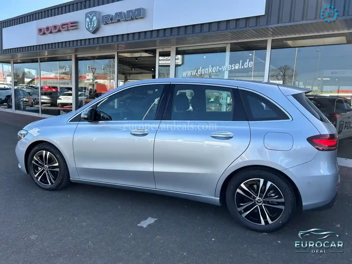 Mercedes-Benz B 200