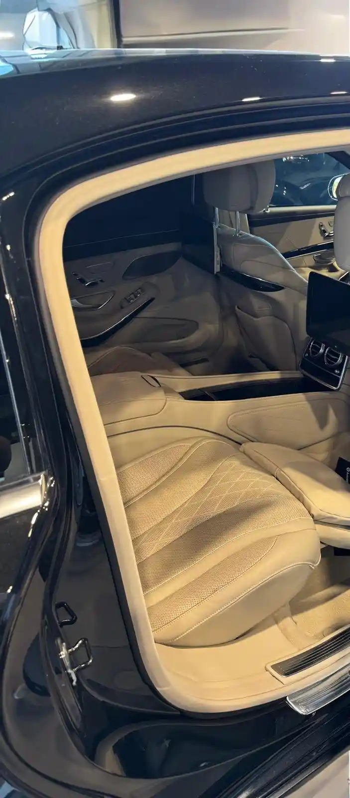 Mercedes-Benz S 600