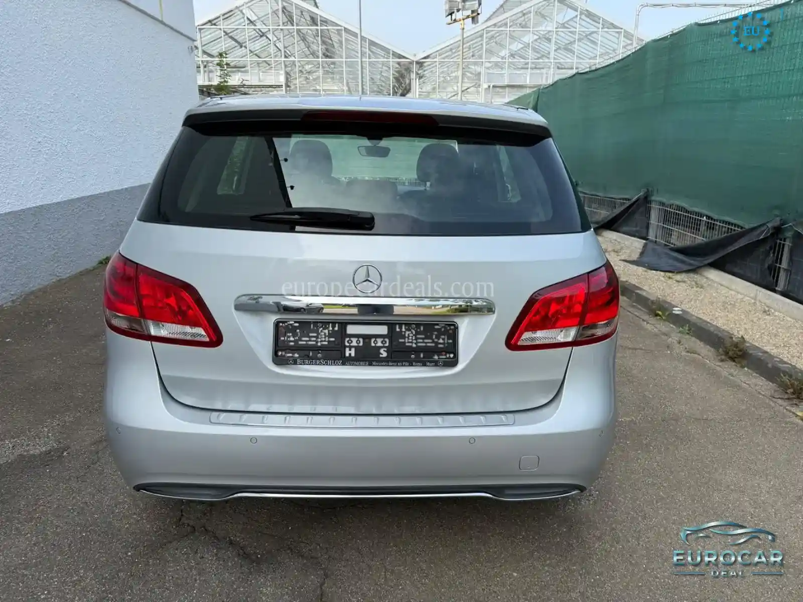 Mercedes-Benz B 180