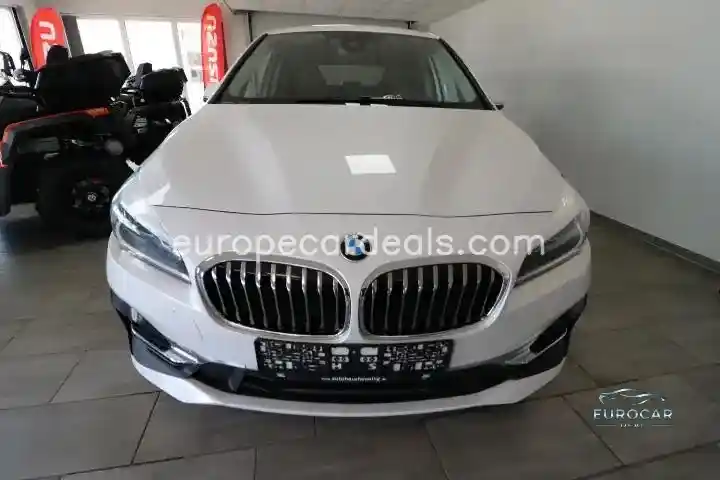 BMW 218