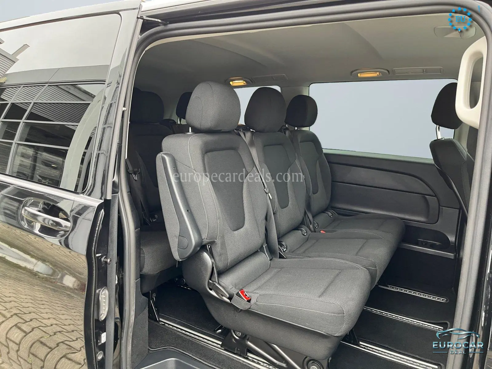 Mercedes-Benz V 220
