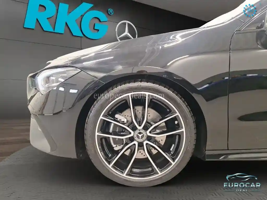 Mercedes-Benz CLA 200