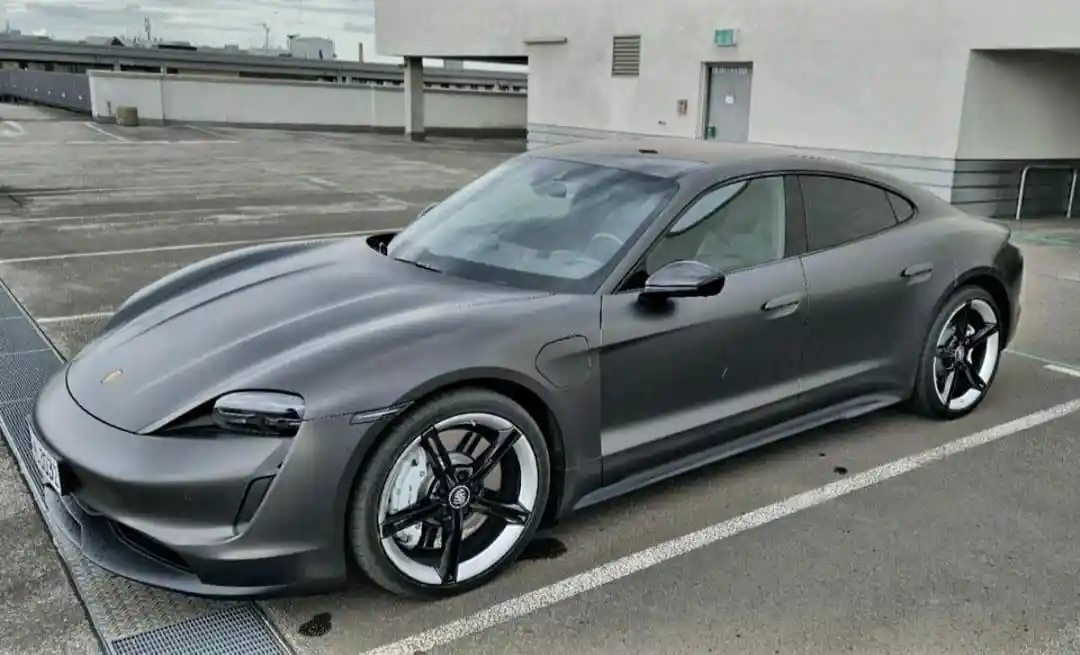 Porsche Taycan