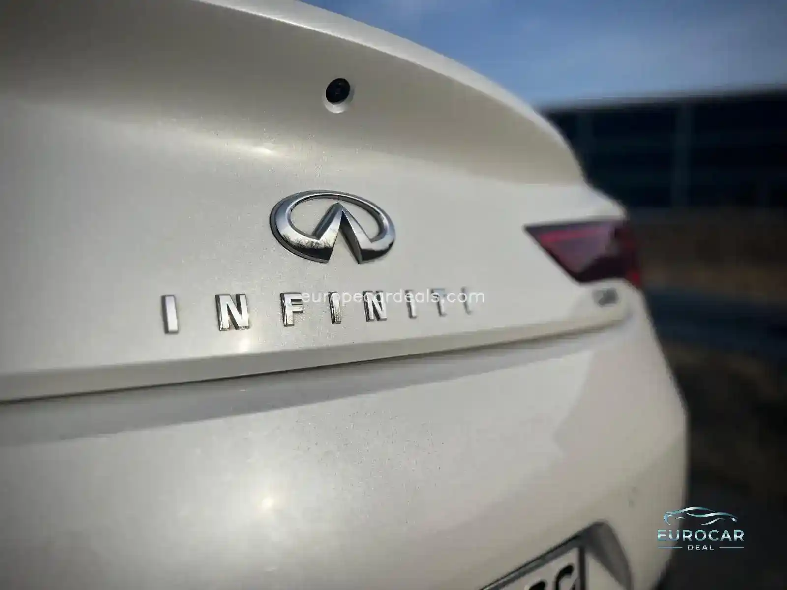 Infiniti Q60