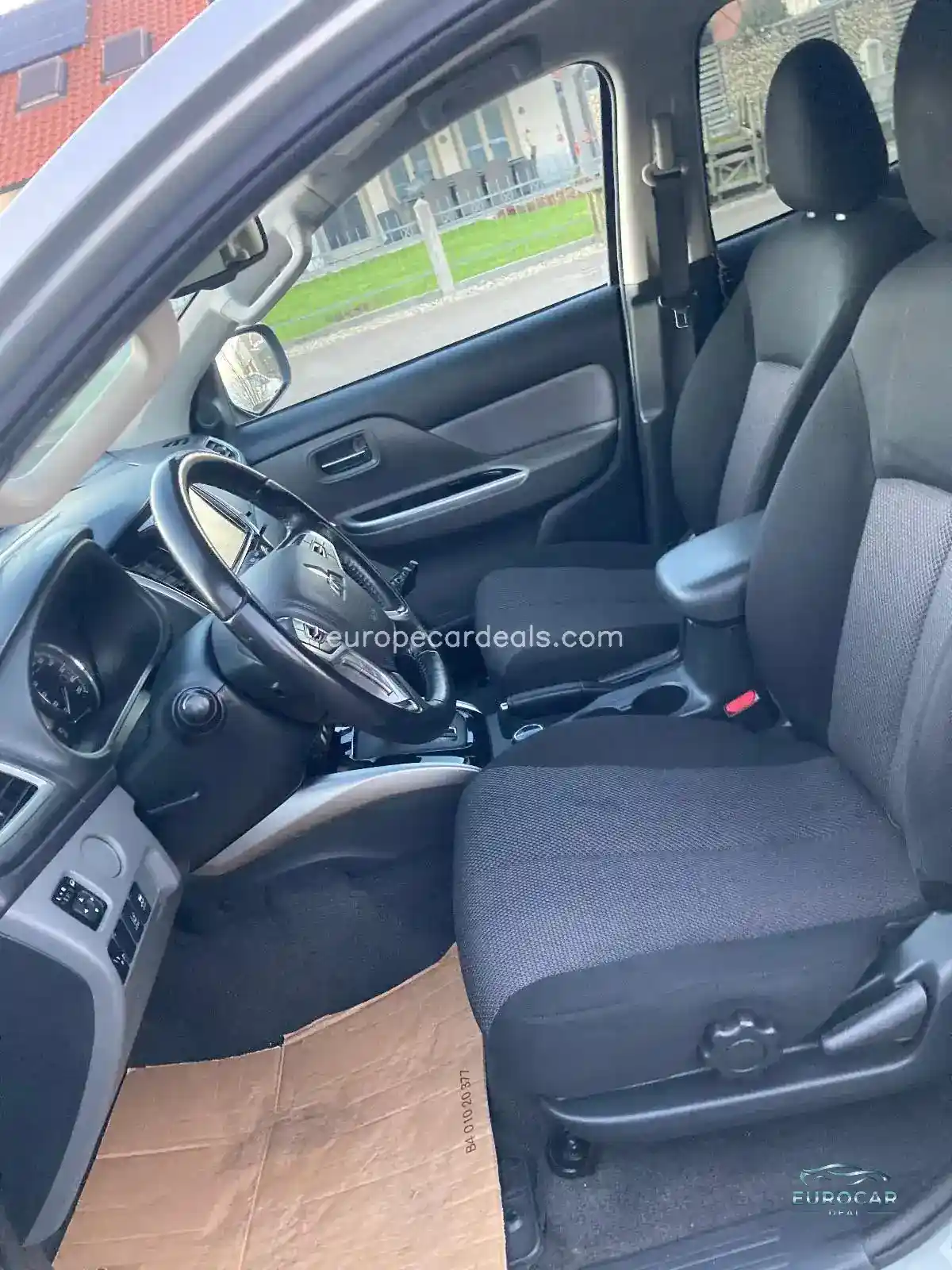 Mitsubishi L200