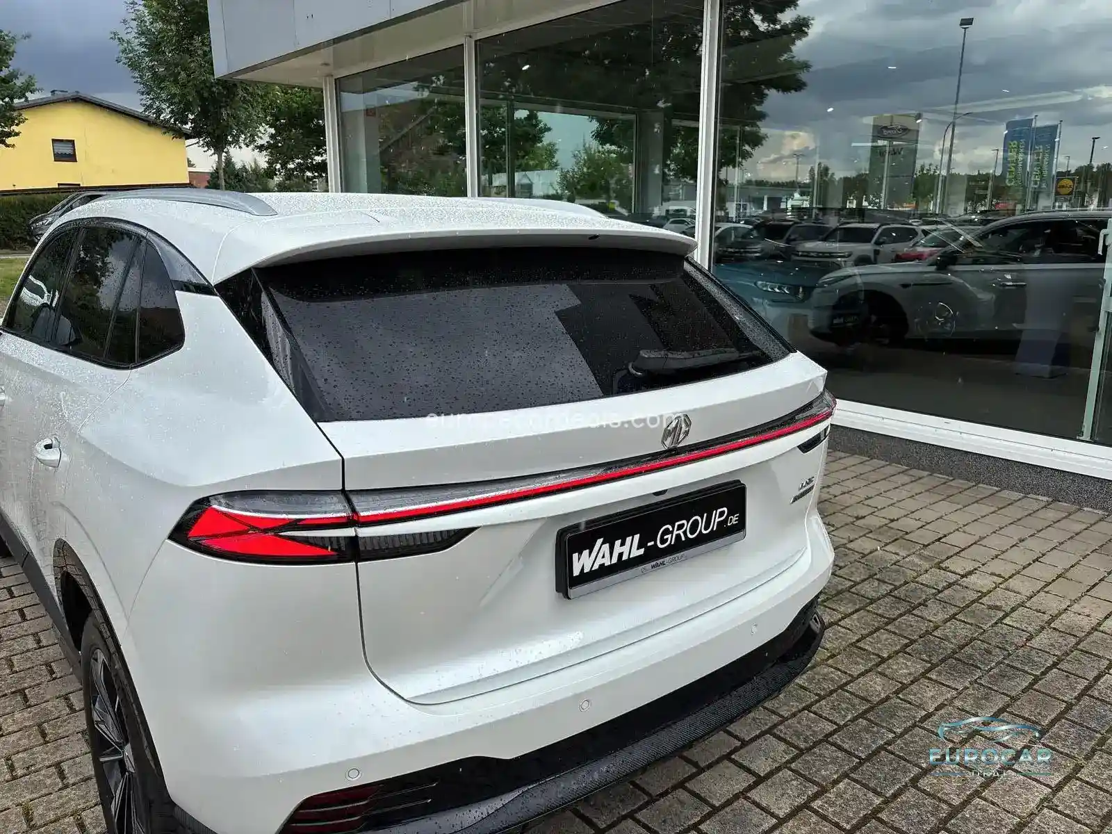 MG HS