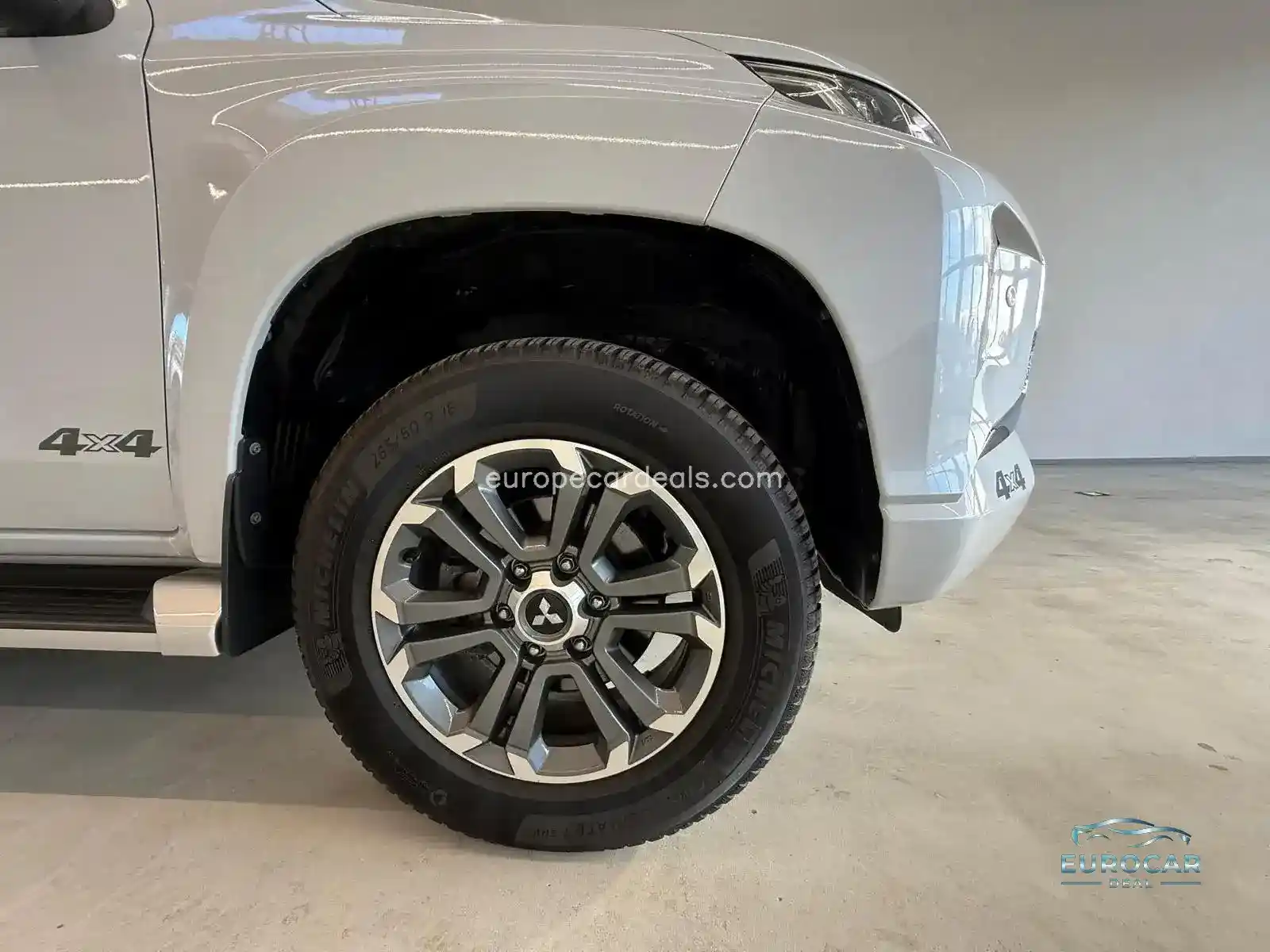 Mitsubishi L200
