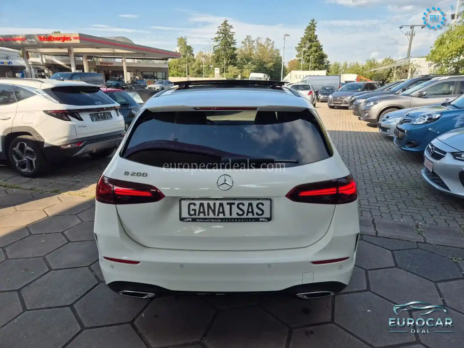 Mercedes-Benz B 200
