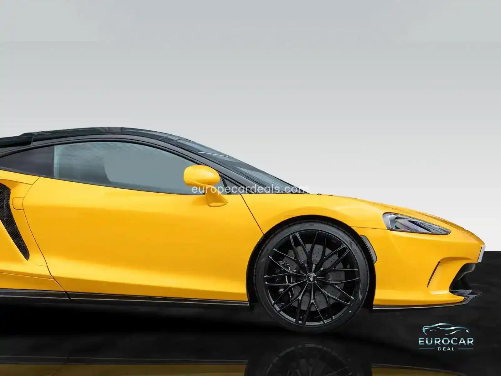 McLaren GT
