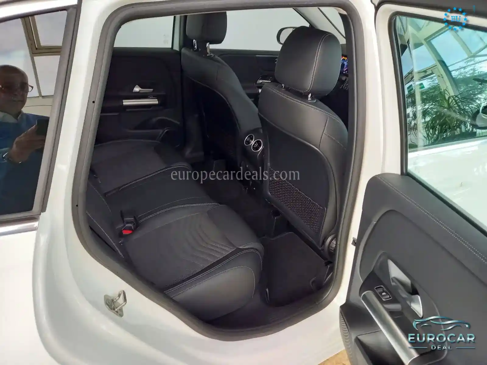 Mercedes-Benz B 220