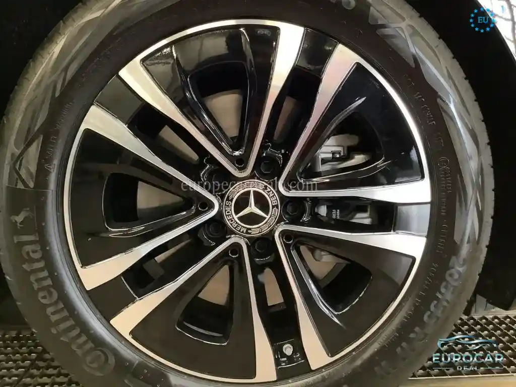 Mercedes-Benz B 220