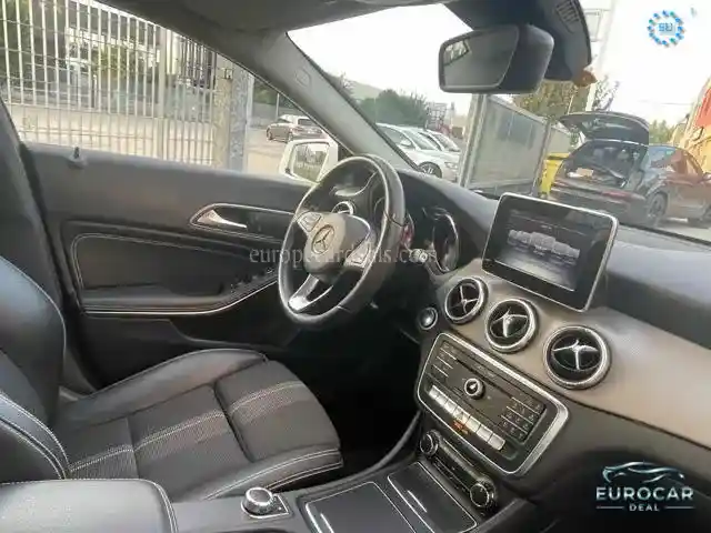 Mercedes-Benz CLA 200 Shooting Brake