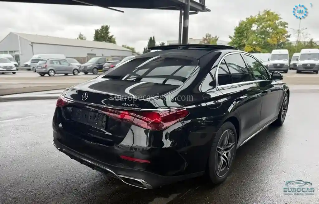 Mercedes-Benz E 300