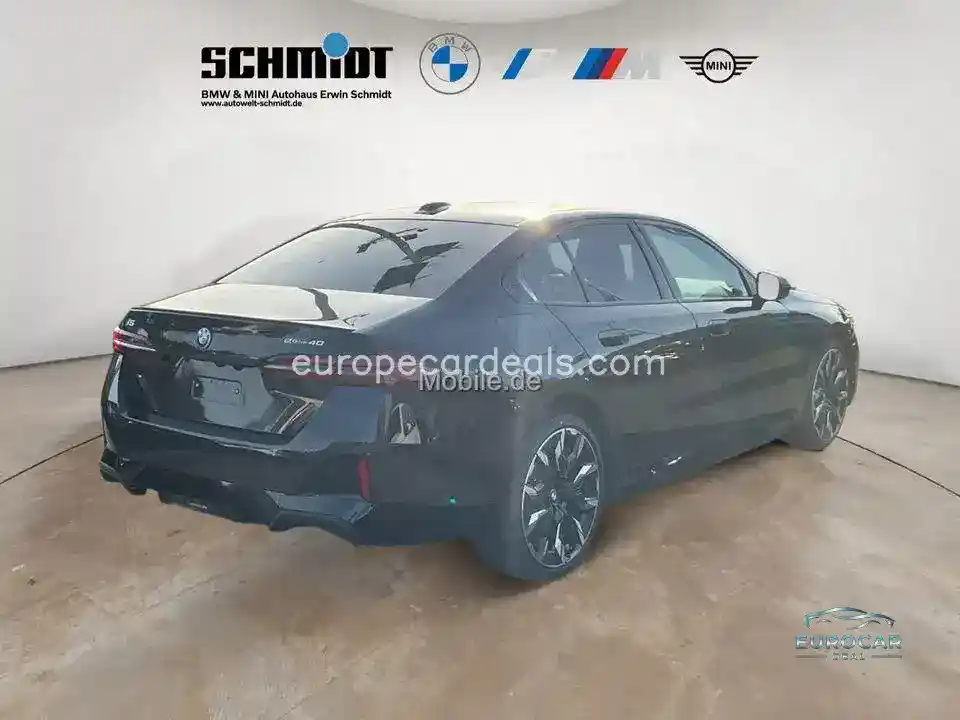 BMW i5