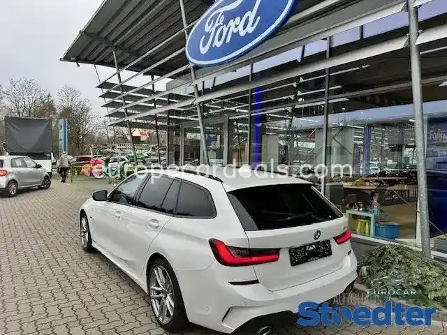 BMW 330