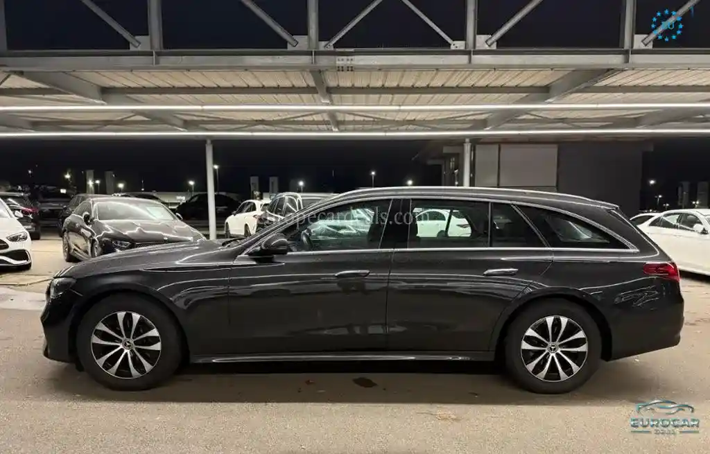 Mercedes-Benz E 220
