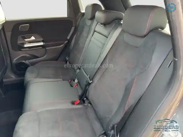 Mercedes-Benz B 220