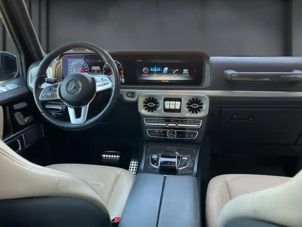 Mercedes-Benz G 500