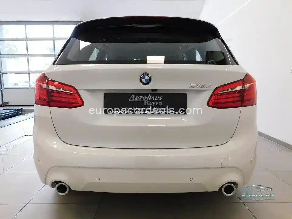 BMW 218