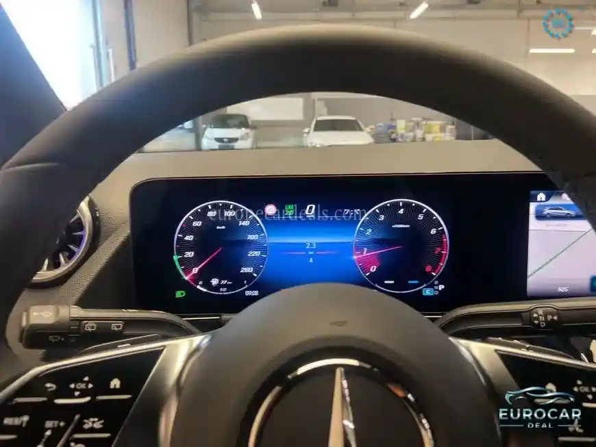 Mercedes-Benz B 200
