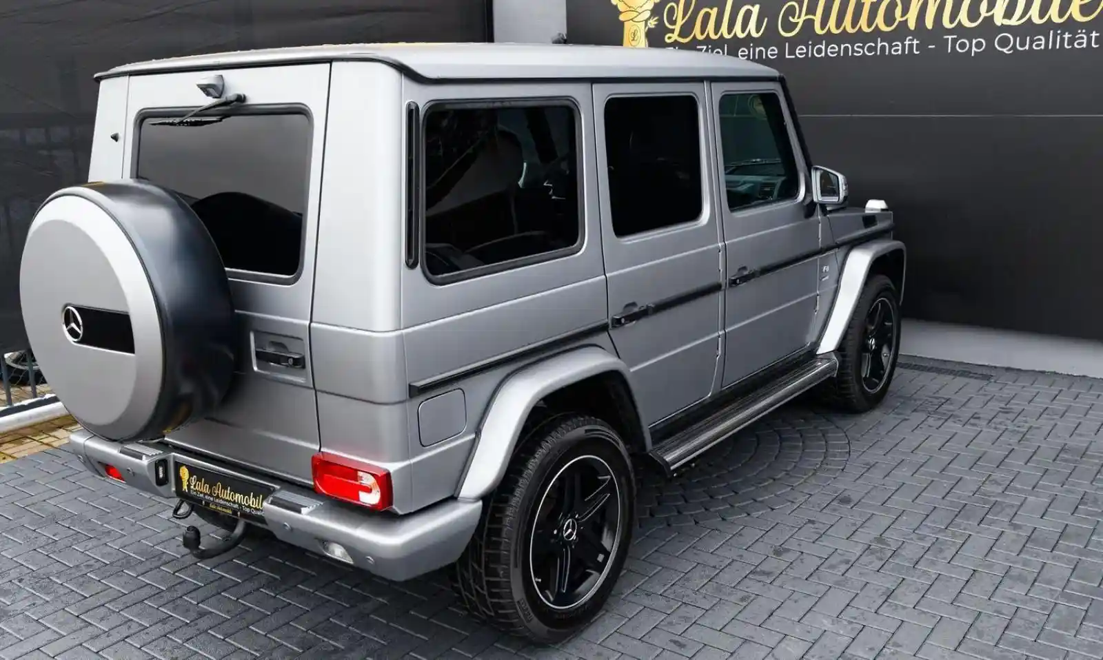 Mercedes-Benz G 500