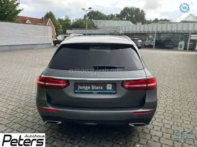 Mercedes-Benz E 400