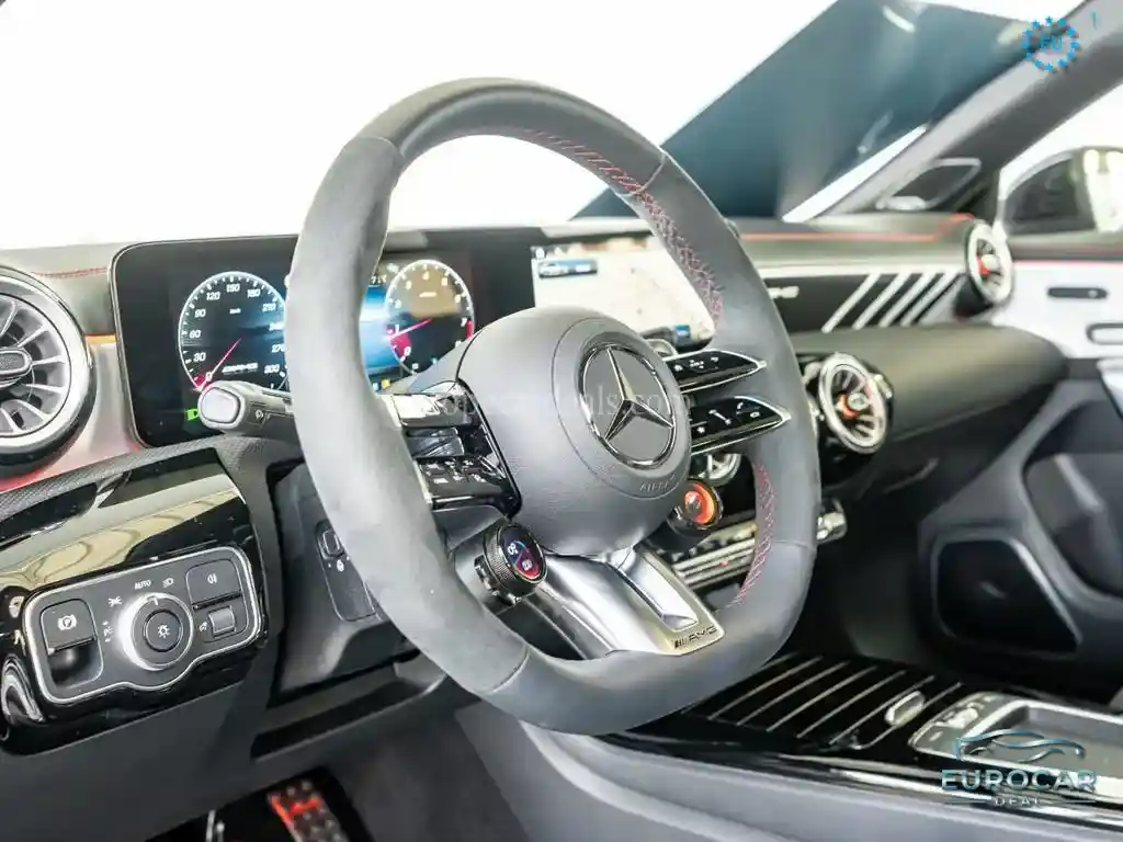 Mercedes-Benz CLA 45 AMG