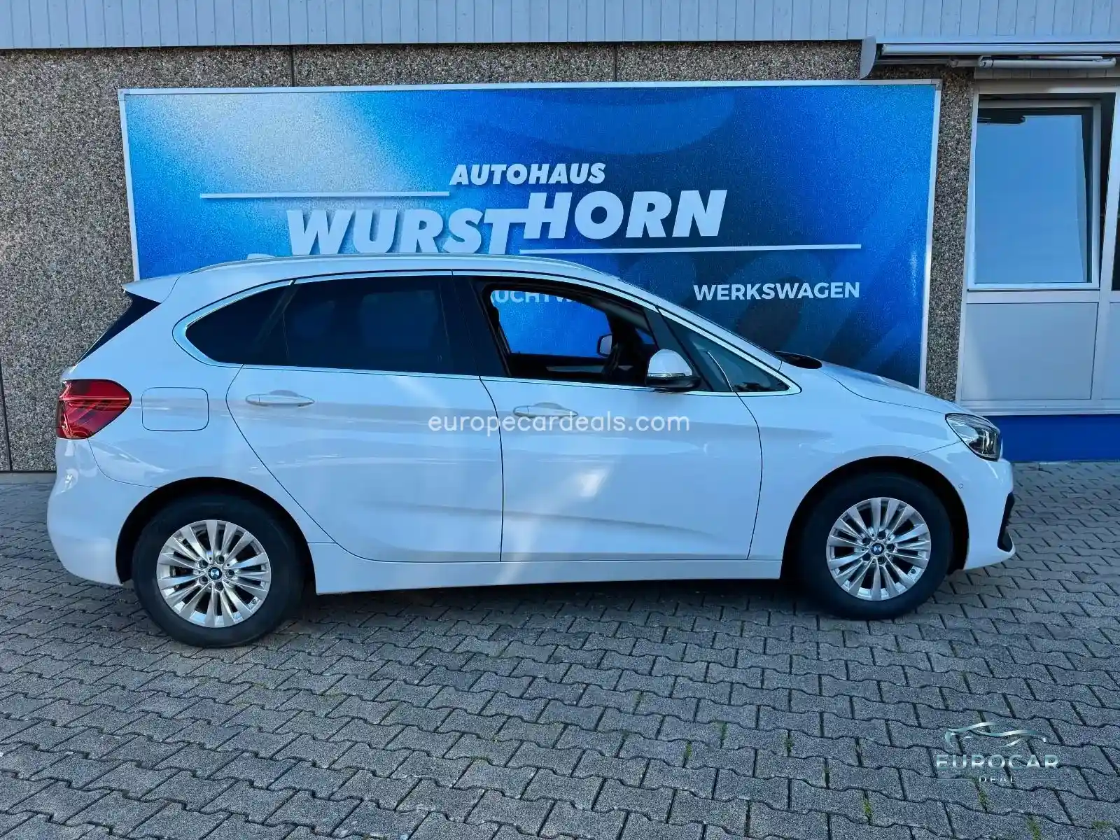 BMW 218