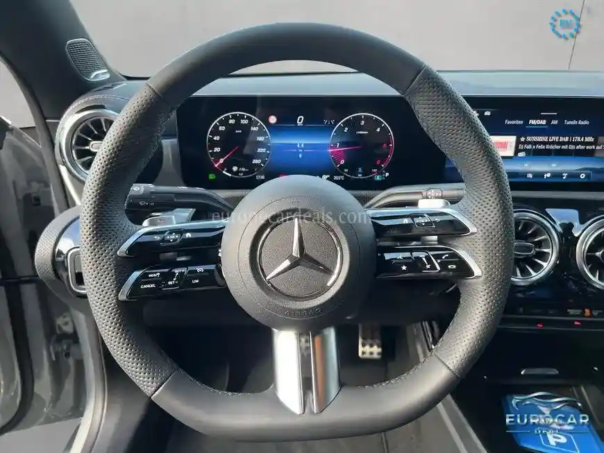 Mercedes-Benz CLA 180