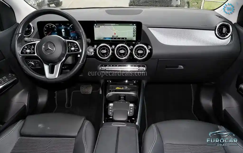 Mercedes-Benz B 200