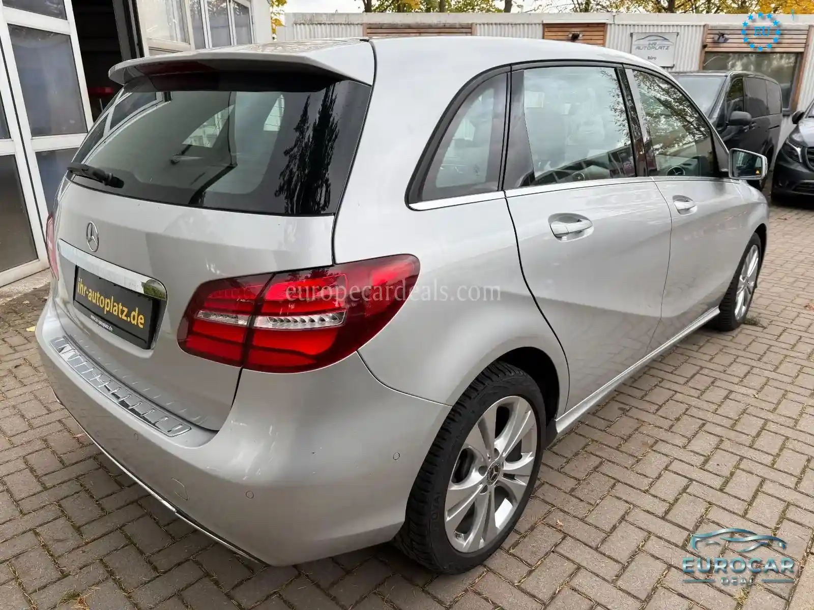 Mercedes-Benz B 200